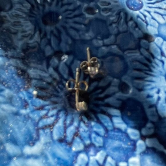 Catbird PETITE ANGEL HAIR DIAMOND STUD (SINGLE), 14K Yellow Gold - Picture 2 of 3